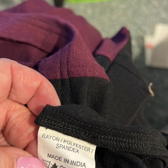 Eshakti tank v neck tank with bra snaps stretchy - Picture 10 of 11